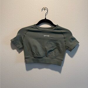 DFYNE Women's Green Crop Top